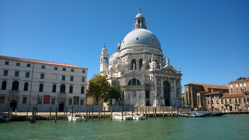 In Venice Back To San Marco Tourist Apartment Exterior foto